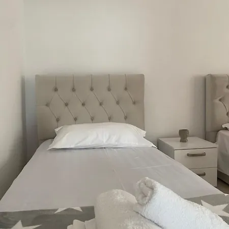 Quiet One Bedroom Apartament- Dajti View *