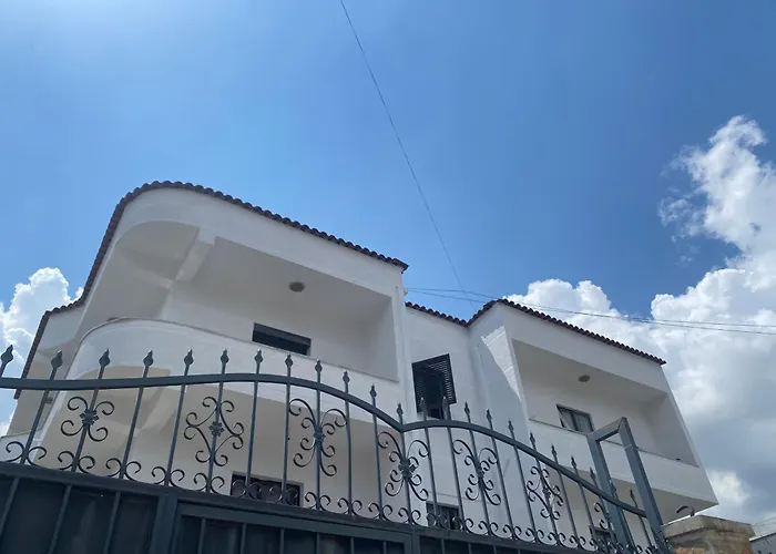 Quiet One Bedroom Apartament- Dajti View Appartement *