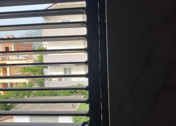 Quiet One Bedroom Apartament- Dajti View * טיראנה